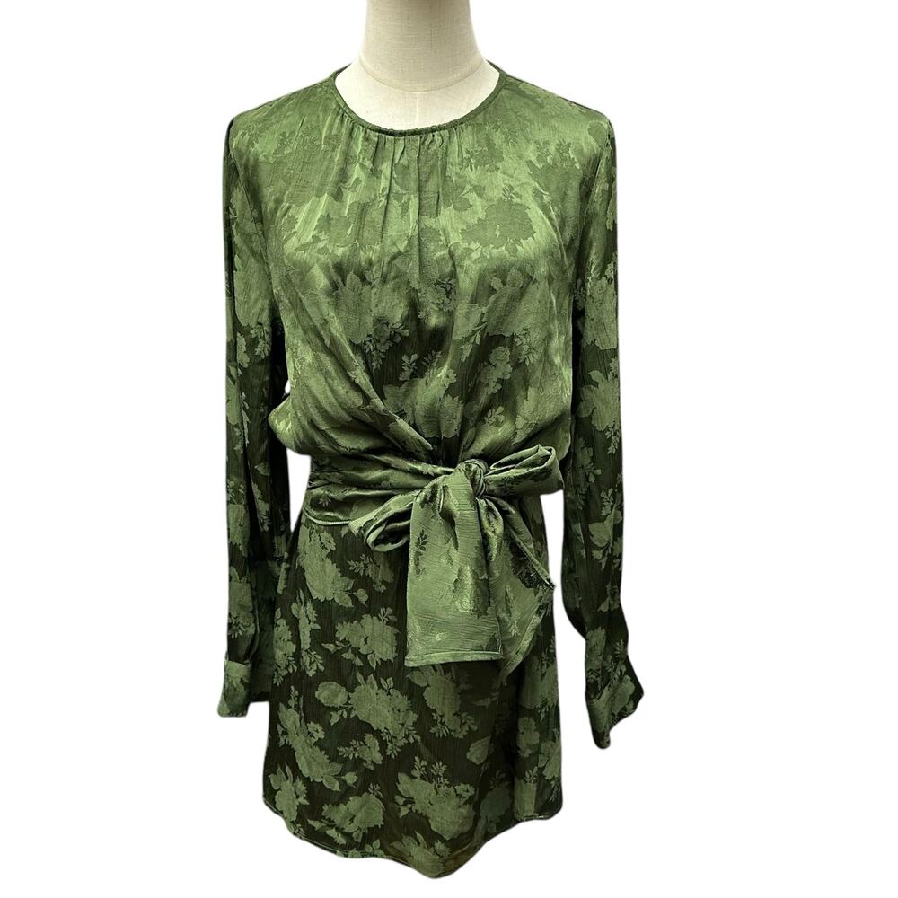 NWT Mango Women’s Large Green Floral Jacquard Long
Sleeve Dress